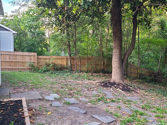 2nd image of 207 Bland St