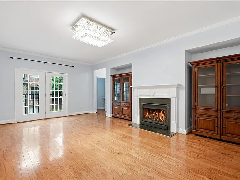 2922 Ashlyn Pointe Dr — Photo 3