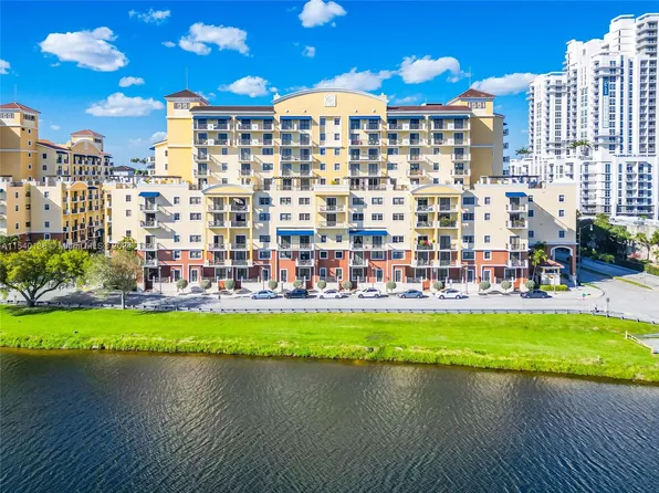 8390 SW 72nd Ave APT 105, Miami, FL 33143