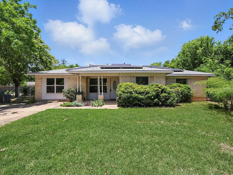 7717 Janetta Dr, North Richland Hills, TX 76180 [Price Cut $5,000