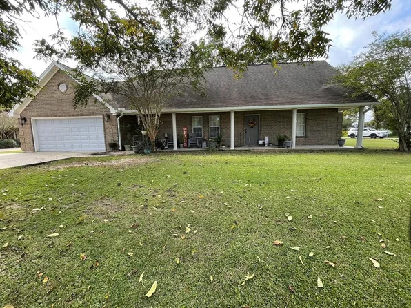 998 Rebecca Ln, Bridge City, TX 77611