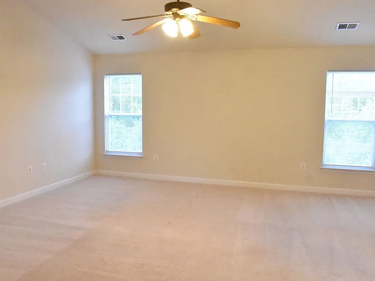 1310 Walker Dr — Photo 33