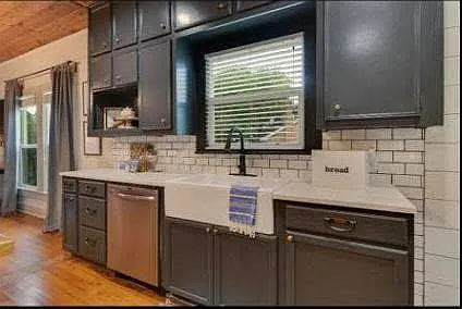 610 Bohlmann Ave — Photo 9