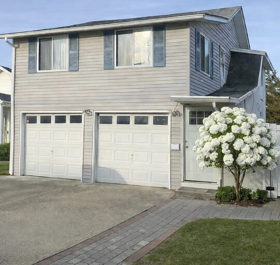 2 bed, 750 sqft, $2,500 — Photo 1