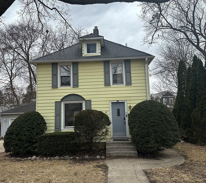 1st image of 417 N Van Buren St