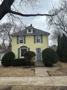 417 N Van Buren St, Batavia, IL, 60510