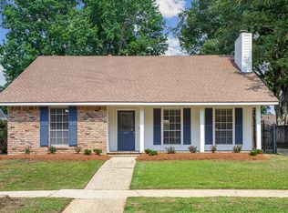 4037 Country View Dr, Baton Rouge, LA 70816