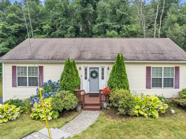 529 Pleasant St, Leicester, MA 01524