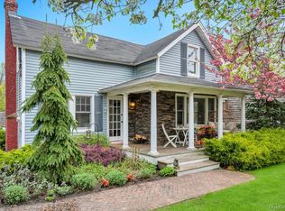 7 Atlantic Ave, East Moriches, NY 11940