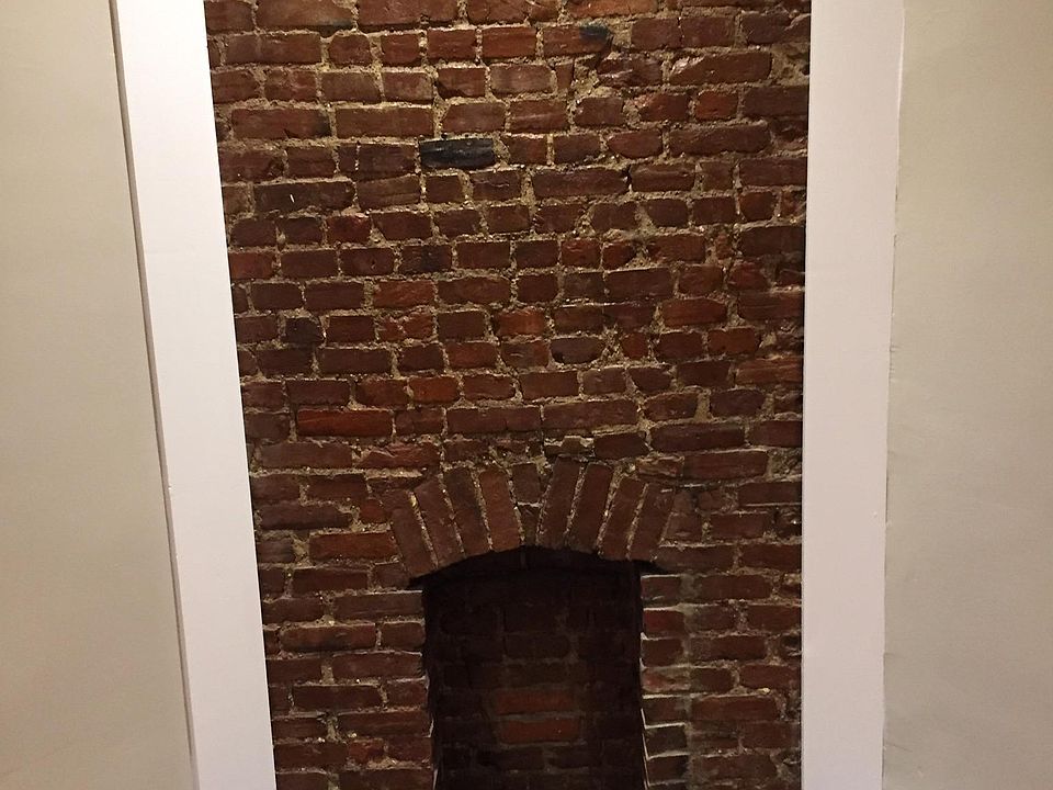 1st image of 1809 Rosewood Ave APT 3