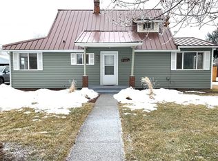123 N Newport Ave, Hines, OR 97738
