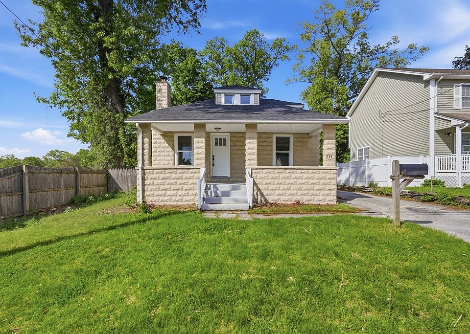 1st image of 234 Draper St