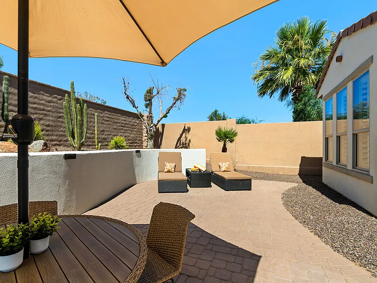 1732 E Vesper Trl — Photo 23