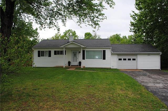 1st image of 911 Coronet Dr