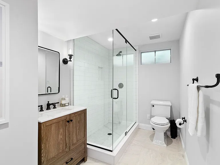 15 Mulford Ave — Photo 23