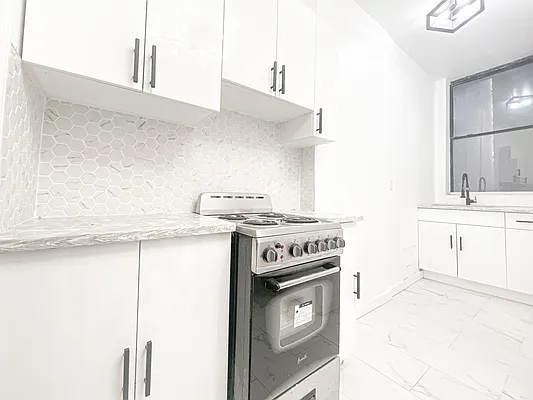 Rented by Blackwater Associates Inc. | media 14