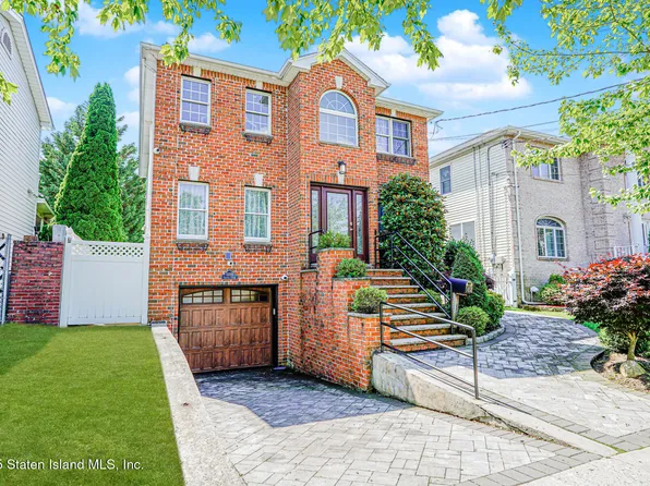 450 Pendale St, Staten Island, NY 10306