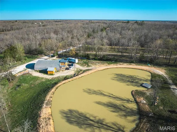 137 N Elliston Rd, Cuba, MO 65453