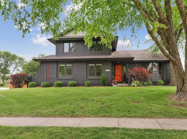 4604 Stonebridge Rd, West Des Moines, IA 50265