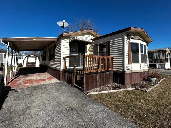 1091 Testa Dr, Justice, IL 60458