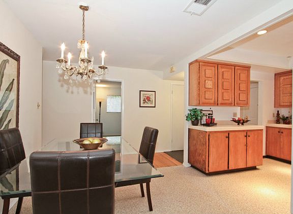 4th image of 3368 Birchwood Ln