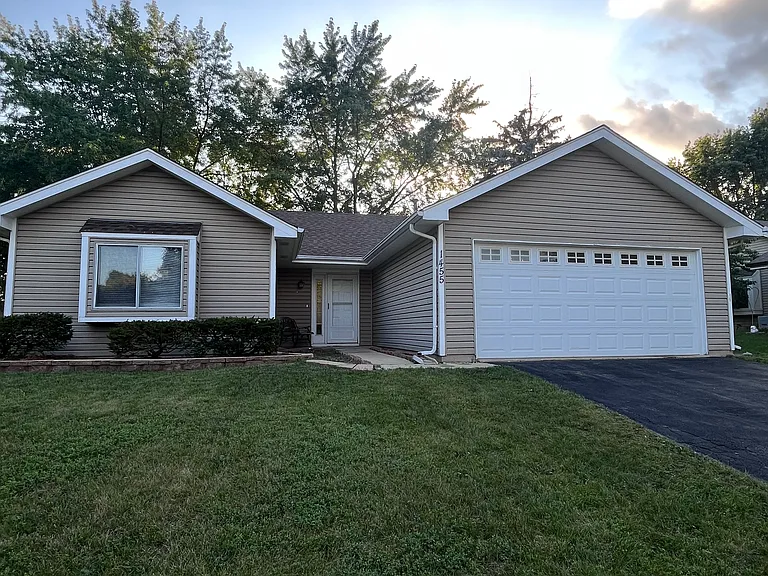 1455 Cumberland Rd — Photo 1