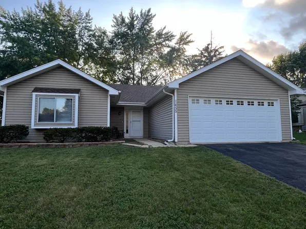 1455 Cumberland Rd, Aurora, IL 60504