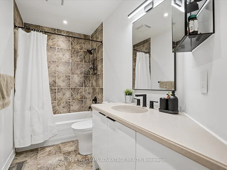 40 Sarah Ashbridge Ave #MAIN — Photo 14