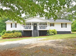 104 Country Breeze Cir, Wedowee, AL 36278