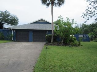 28842 Tammi Dr, Tavares, FL 32778