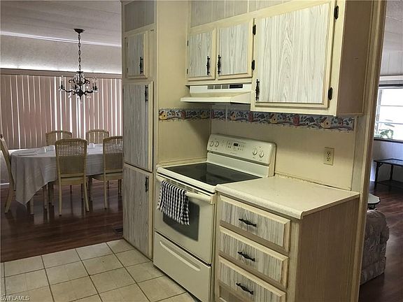 5th image of 213 Harvest Ln