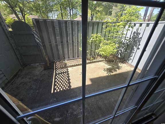 5th image of 830 44th Ave. N #B4