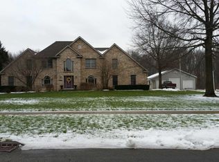 2110 Pleasant Pond Dr SW, Byron Center, MI