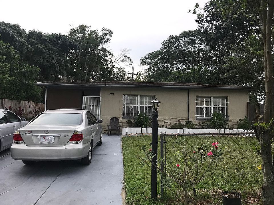 1st image of 4313 Aetna Dr
