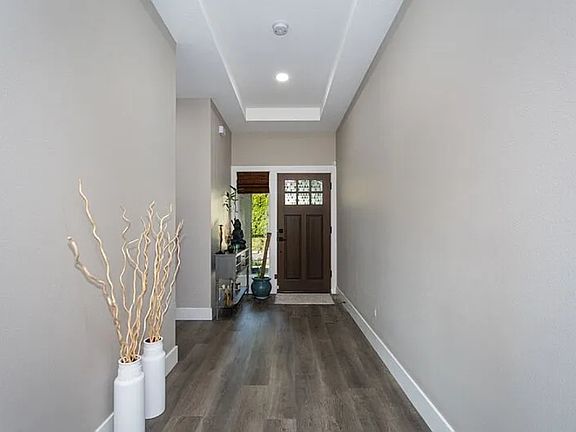 3rd image of 1803 NE 148th Ct