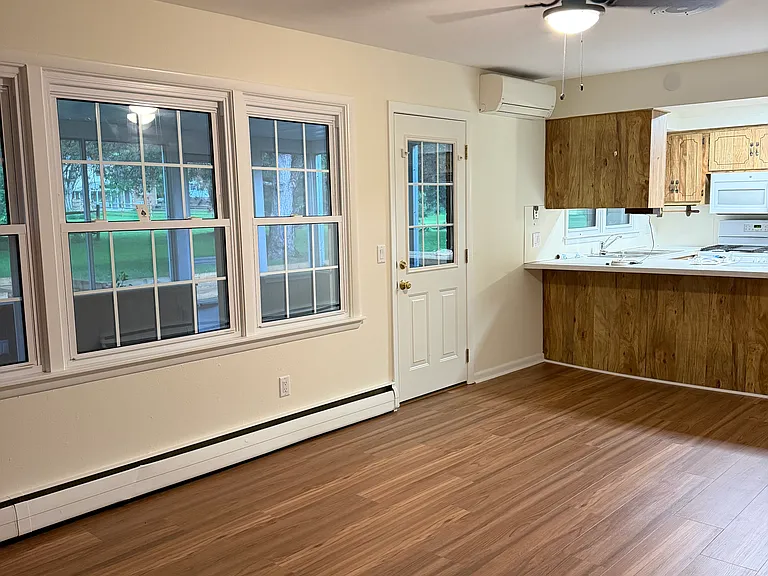 28030 W River Rd — Photo 11
