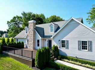 37 Fieldstone, Youngstown, OH 44514