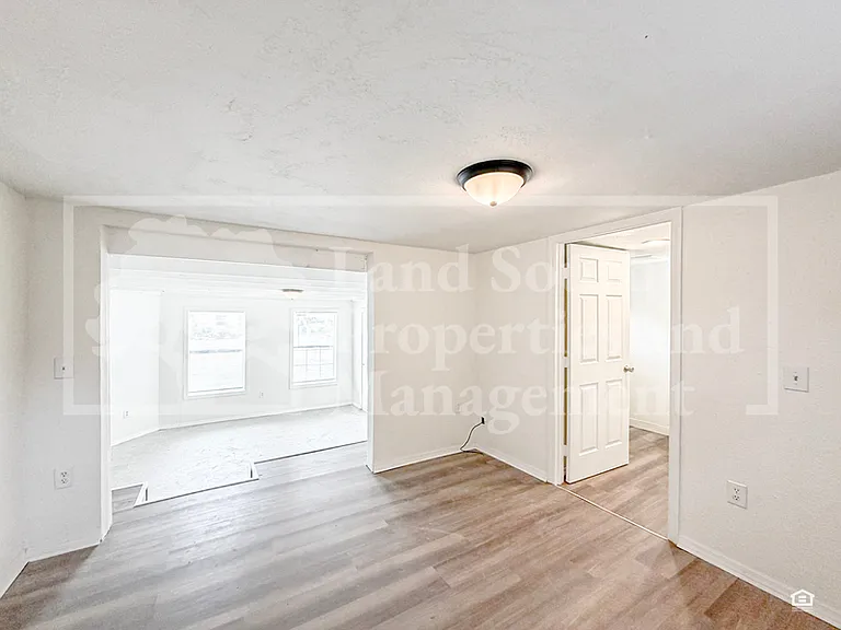 3818 Ethel Ave — Photo 15