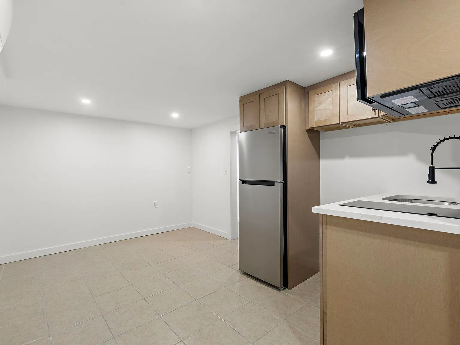 1 bed, 1.0 bath, 600 sqft, $1,750 — Photo 2
