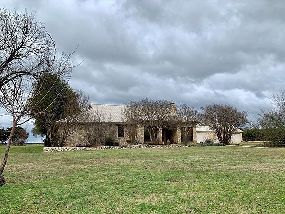 3rd image of 135 County Road 2700