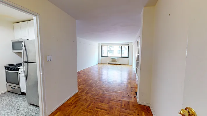 Rented by Compass | media 2