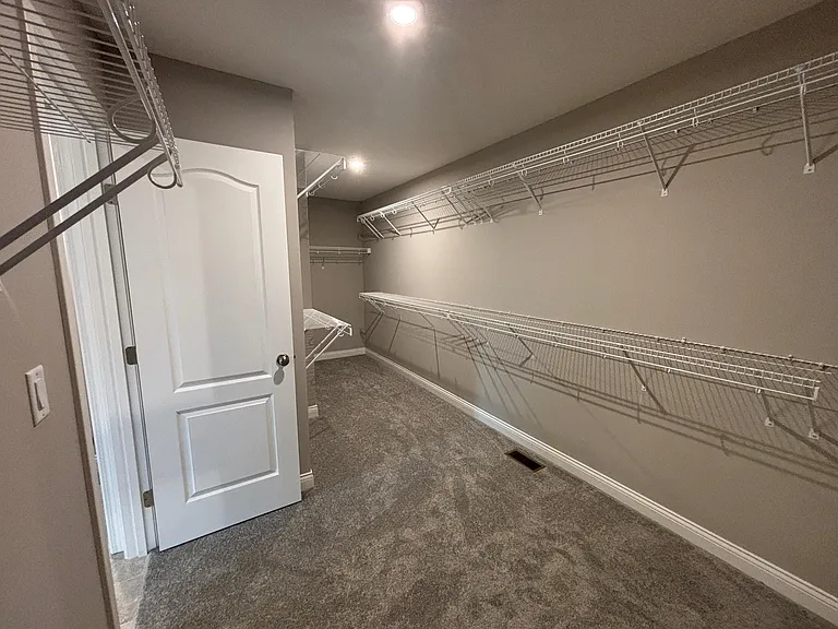 5195 Brookfield Dr — Photo 15