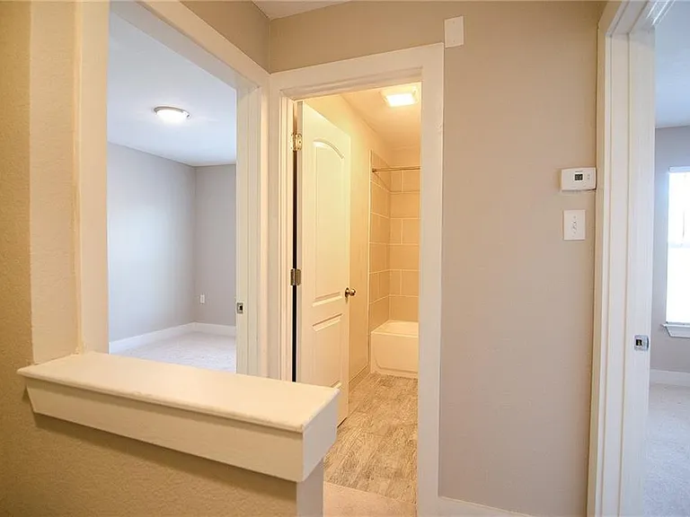 11901 Alpheus Ave #B — Photo 13