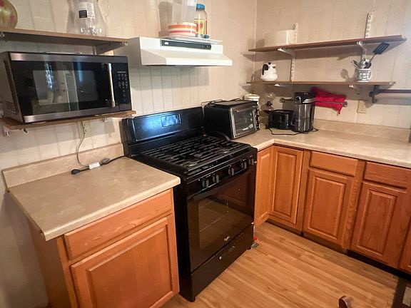 5th image of 671 Woodmen Ln