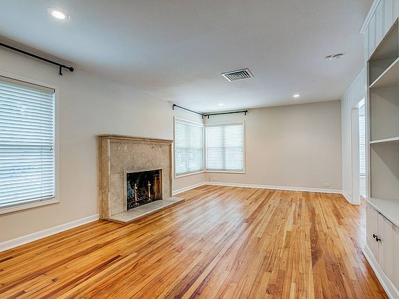 4th image of 133 W Edgewood Pl