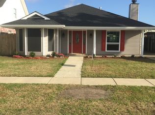 2809 Lakewood Dr, Violet, LA 70092