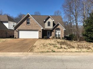 111 Winding Creek Dr, Jackson, TN 38305