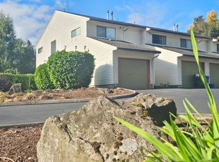 17231 Webster Rd, Gladstone, OR 97027