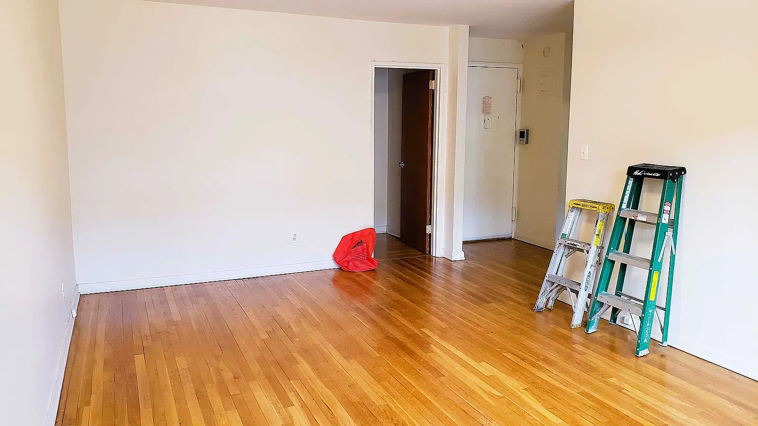 25-60 College Point Boulevard — Photo 4