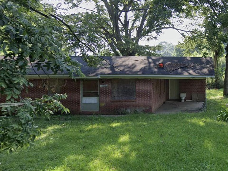 2nd image of 226 N Quitman St